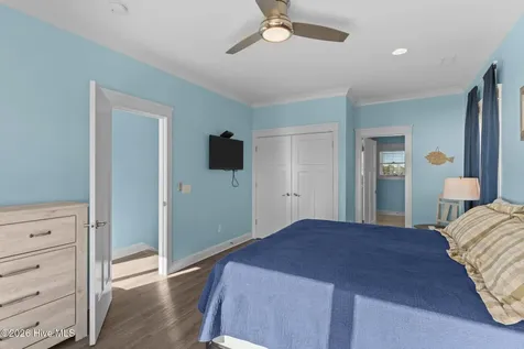 4321 E Beach Drive Oak Island NC 28465