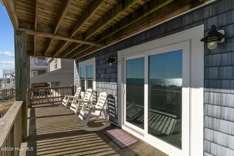 4321 E Beach Drive Oak Island NC 28465