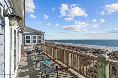 4321 E Beach Drive Oak Island NC 28465