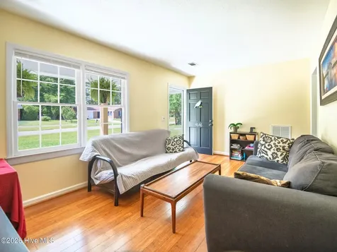 4646 Bramton Road Wilmington NC 28405