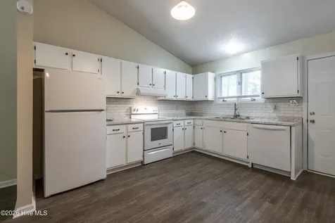 1934 White Hollow Drive Greenville NC 27858