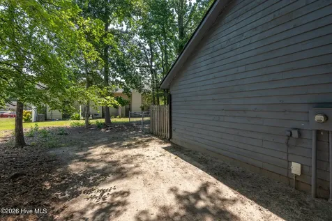 1934 White Hollow Drive Greenville NC 27858