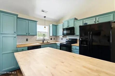 308 Murphy Drive Jacksonville NC 28540