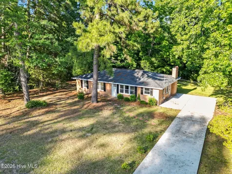 146 Forest Drive W Whiteville NC 28472