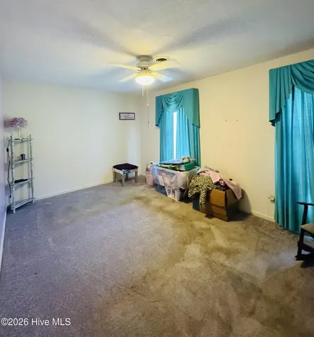 1613 Weeksville Road Elizabeth City NC 27909