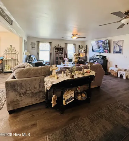 1613 Weeksville Road Elizabeth City NC 27909