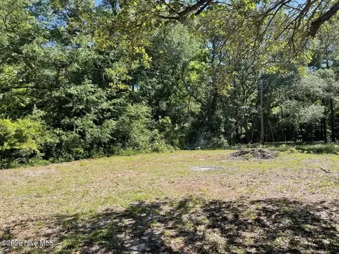 104 Polly Lane Newport NC 28570
