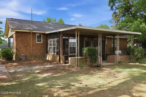 1463 Nc-55 E Kinston NC 28501