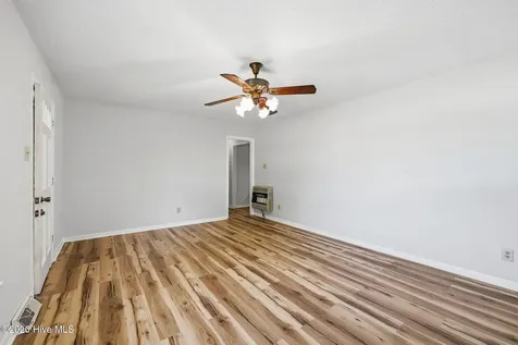 1463 Nc-55 E Kinston NC 28501