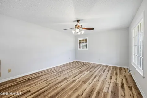 1463 Nc-55 E Kinston NC 28501