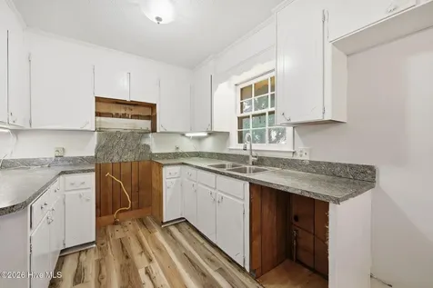 1463 Nc-55 E Kinston NC 28501
