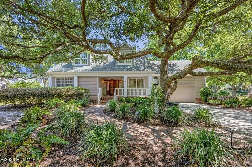 4 Oak Landing Road Wilmington NC 28409
