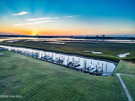 4 Oak Landing Road Wilmington NC 28409