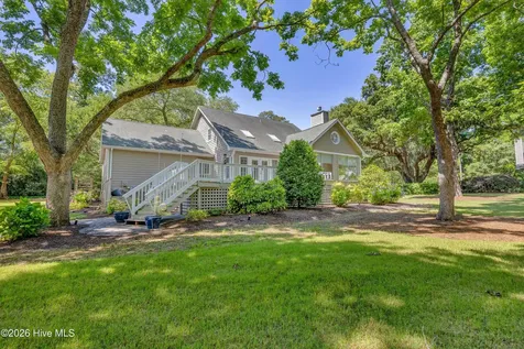 4 Oak Landing Road Wilmington NC 28409