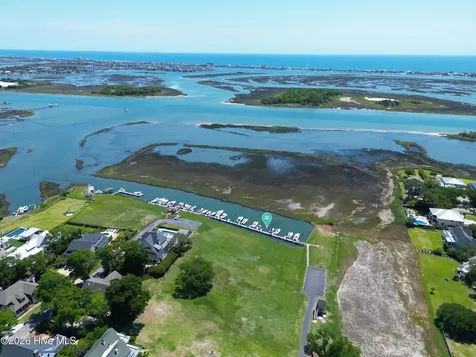 4 Oak Landing Road Wilmington NC 28409
