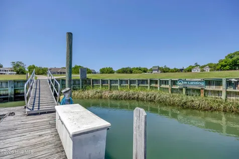 4 Oak Landing Road Wilmington NC 28409