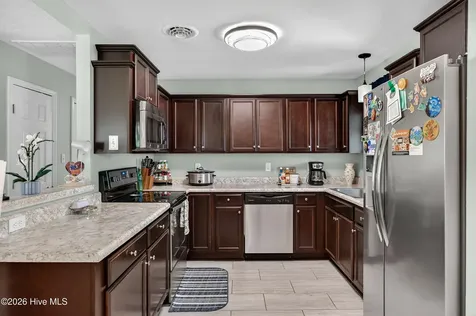 512 Woodhaven Drive Jacksonville NC 28540