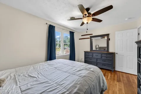 512 Woodhaven Drive Jacksonville NC 28540