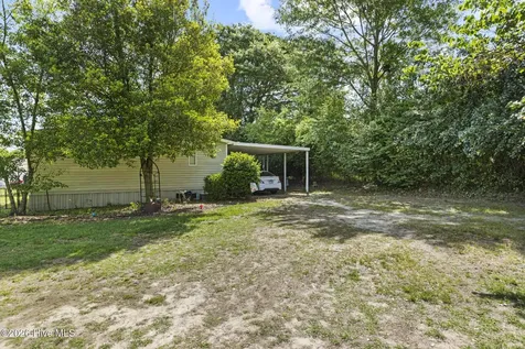 127 Nicodemus Kornegay Lane Albertson NC 28508
