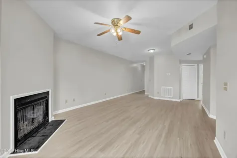 4210 Wilshire Boulevard Wilmington NC 28403
