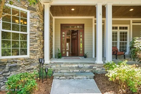 10 Banning Drive Whispering Pines NC 28327