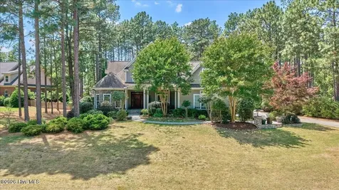 10 Banning Drive Whispering Pines NC 28327