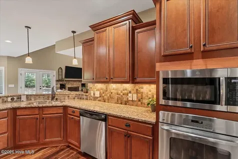 10 Banning Drive Whispering Pines NC 28327