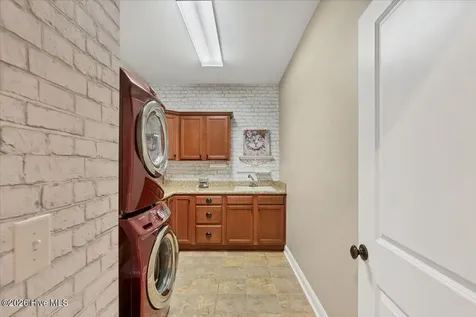 10 Banning Drive Whispering Pines NC 28327