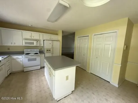 4511 Rivershore Drive New Bern NC 28560
