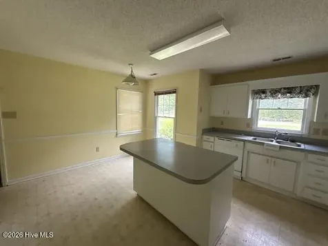 4511 Rivershore Drive New Bern NC 28560