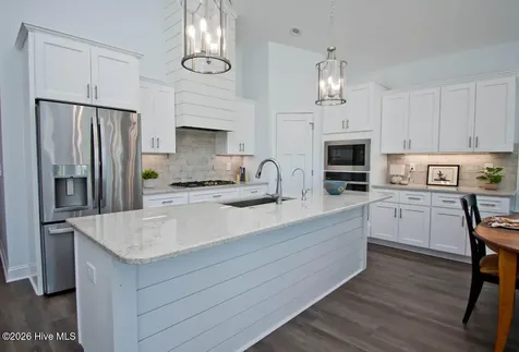1307 Barnacle Lane Morehead City NC 28557