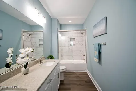 1307 Barnacle Lane Morehead City NC 28557