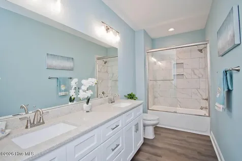 1307 Barnacle Lane Morehead City NC 28557