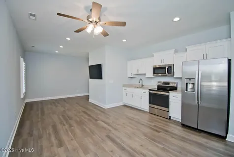 1307 Barnacle Lane Morehead City NC 28557