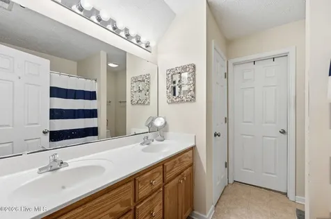 1214 Wormwood Branch Court Havelock NC 28532