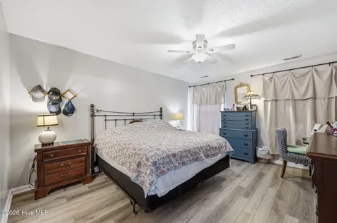 1214 Wormwood Branch Court Havelock NC 28532