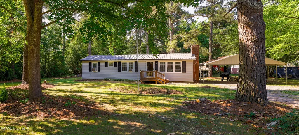 211 E Beulah Road Nashville NC 27856