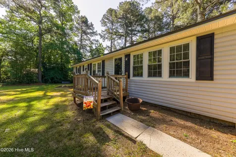 211 E Beulah Road Nashville NC 27856