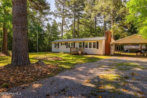211 E Beulah Road Nashville NC 27856