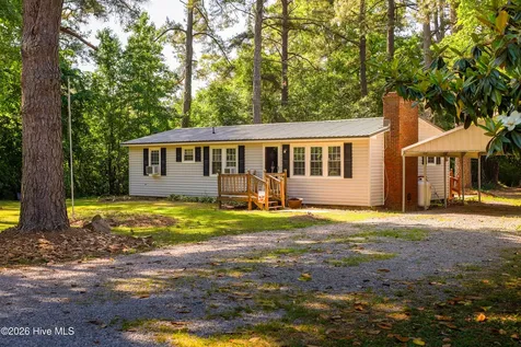 211 E Beulah Road Nashville NC 27856