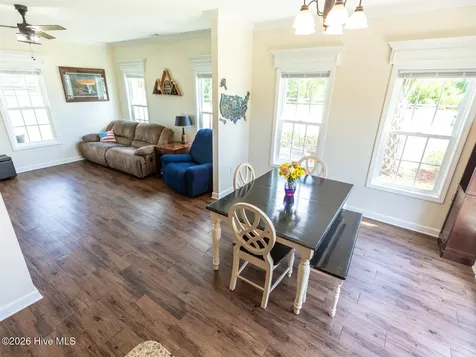 1738 Highway 172 Sneads Ferry NC 28460
