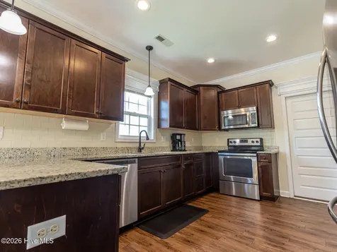 1738 Highway 172 Sneads Ferry NC 28460