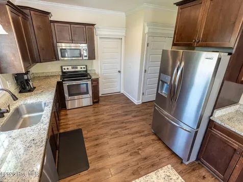 1738 Highway 172 Sneads Ferry NC 28460