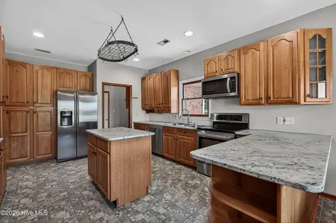 2732 White Oak River Road Maysville NC 28555