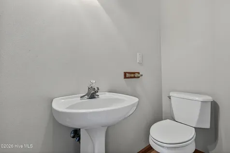 2732 White Oak River Road Maysville NC 28555