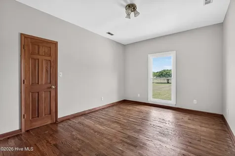 2732 White Oak River Road Maysville NC 28555