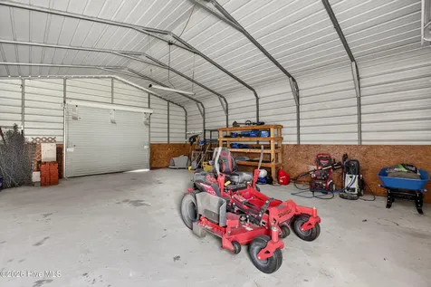 2732 White Oak River Road Maysville NC 28555