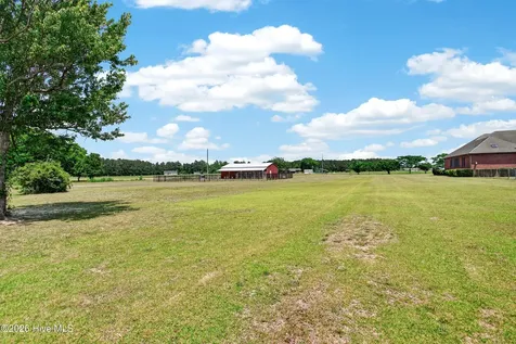 2732 White Oak River Road Maysville NC 28555