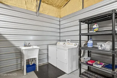 2732 White Oak River Road Maysville NC 28555