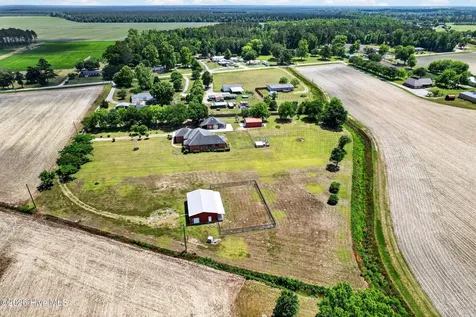 2732 White Oak River Road Maysville NC 28555